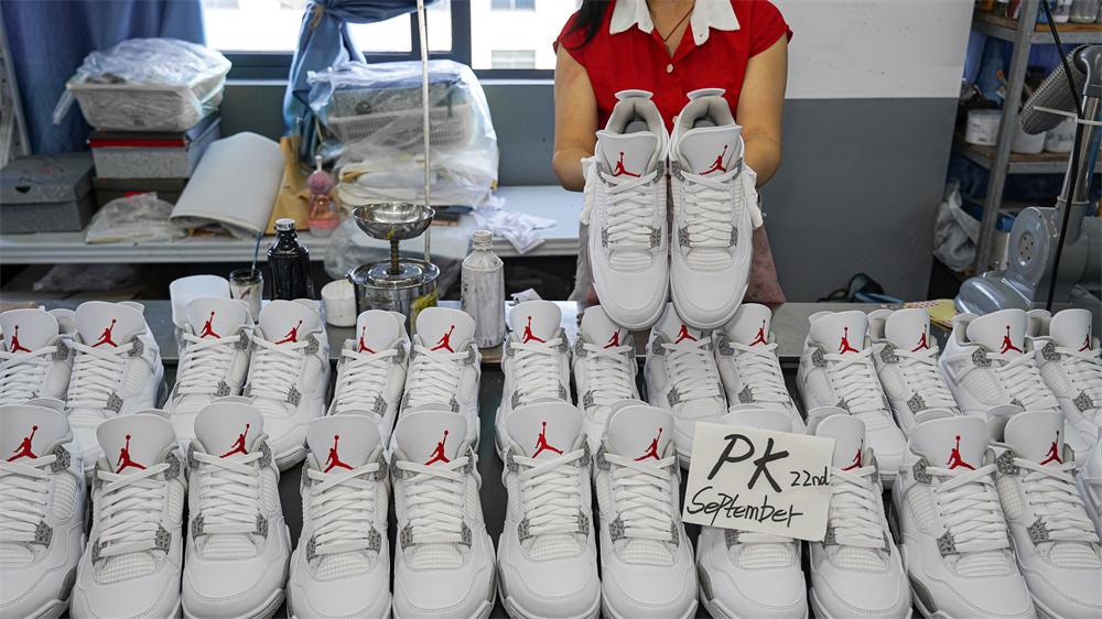 PK GOD Jordan 4 Retro White Oreo RETAIL MATERIALS READY TO SHIP